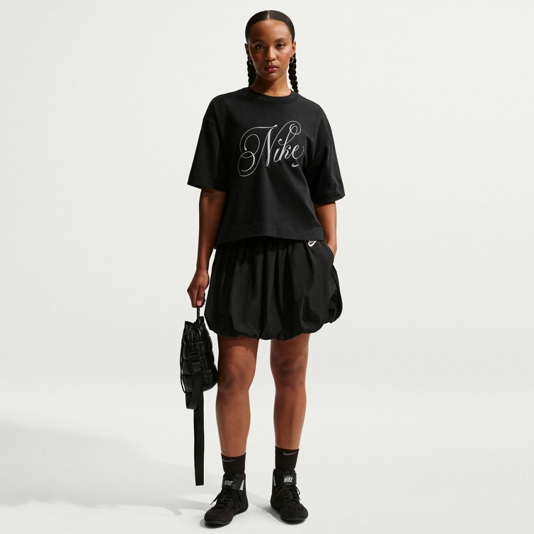 NIKE W NSW SS TEE BOXY SCRIPT IH7607-010 Black