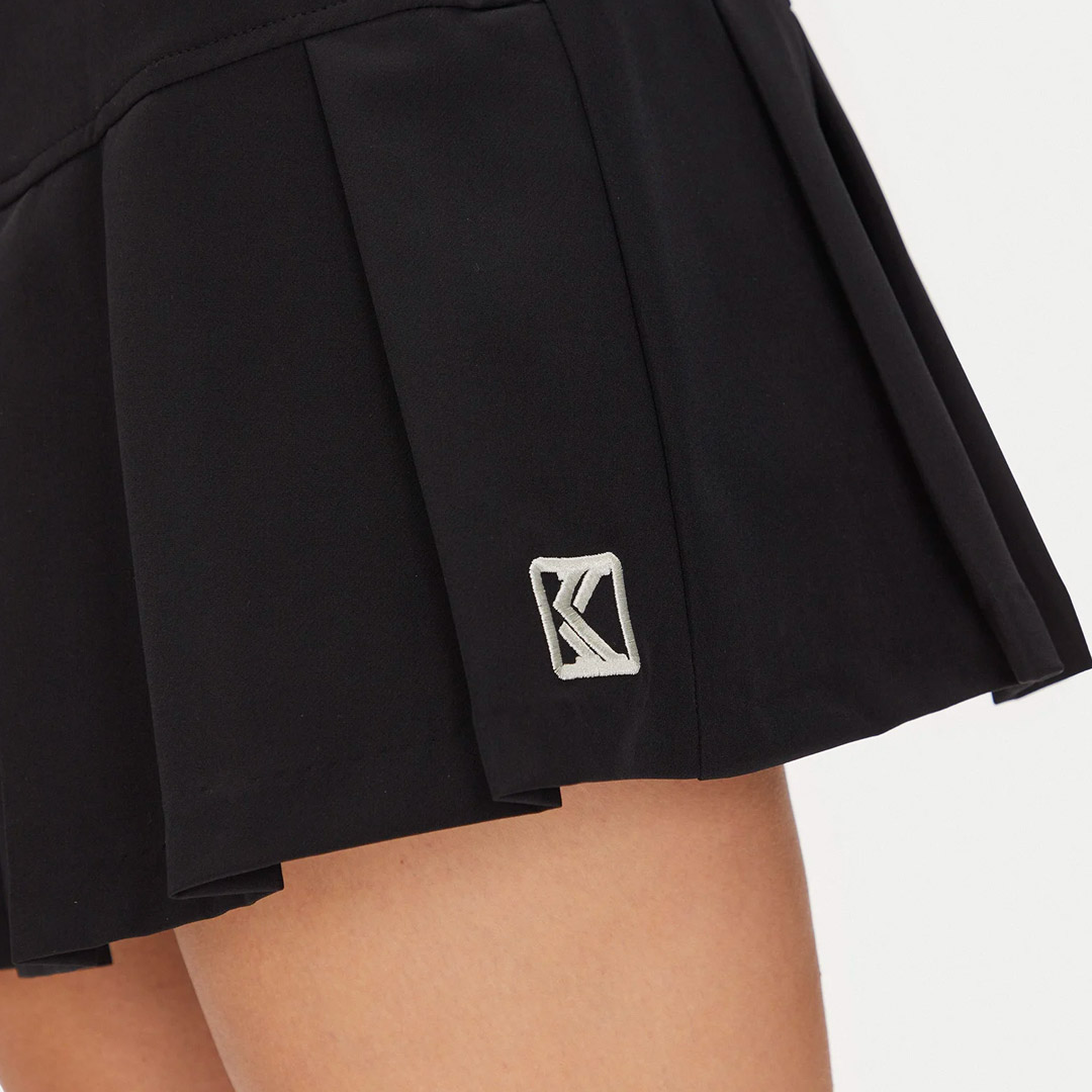 KARL KANI OG PLEATED SKORT KW251-012-1-BLACK Black