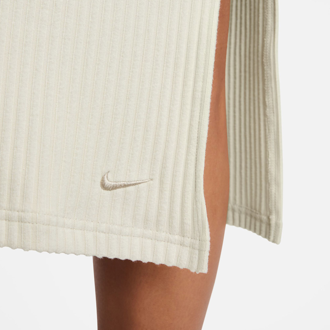 NIKE SPORTSWEAR CHILL KNIT FQ1636-104 Εκρού