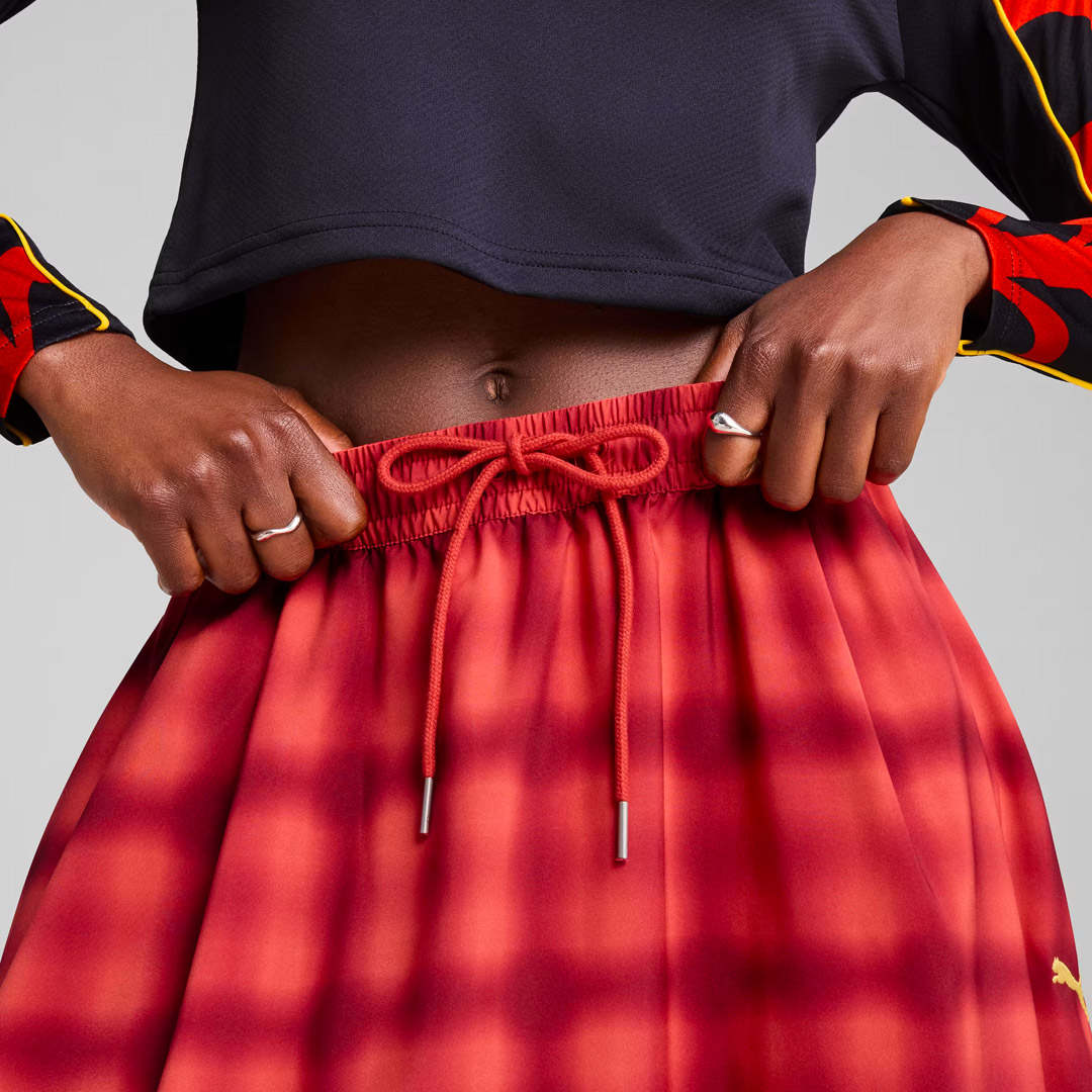 PUMA WARDROBE ESS ROAD TO UNITY WOVEN MIDI AOP PLEATED SKIRT 629795-15 Red