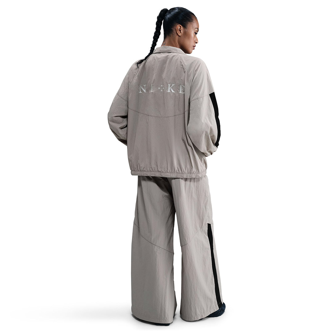 NIKE SPORTSWEAR WINDRUNNER IH8510-009 Grey