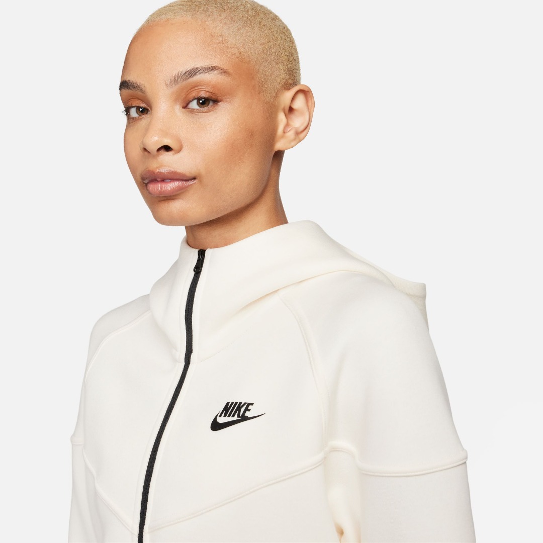 NIKE W NSW TCH FLC WR FZ HDY FB8338-110 Ecru