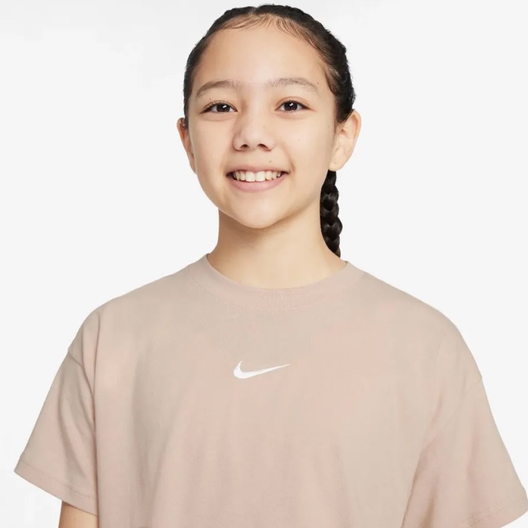 NIKE G NSW TEE BOY ESSNTL LBR FZ5539-126 Beige
