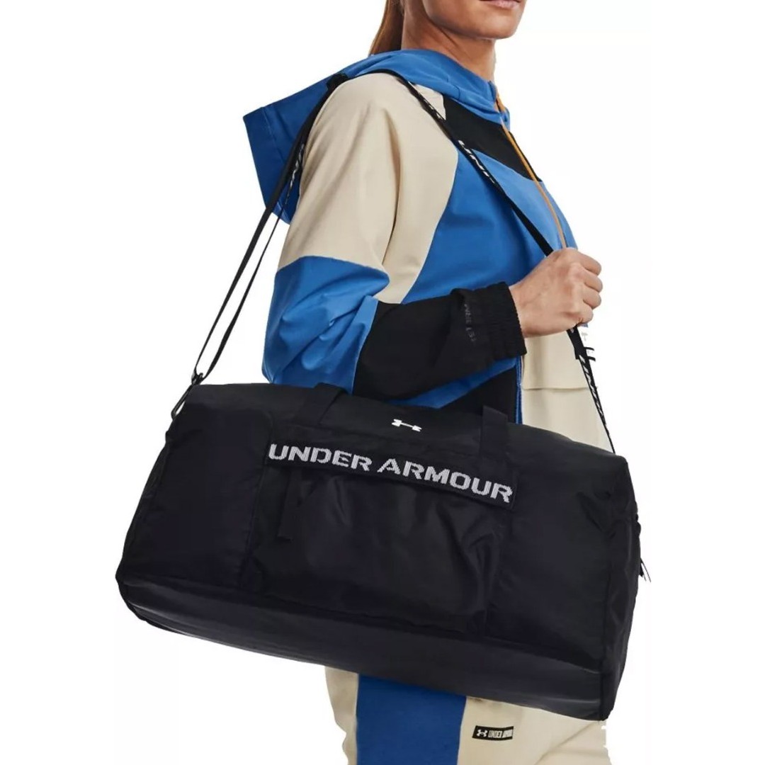 UNDER ARMOUR FAVORITE DUFFLE 1369212-001 Μαύρο