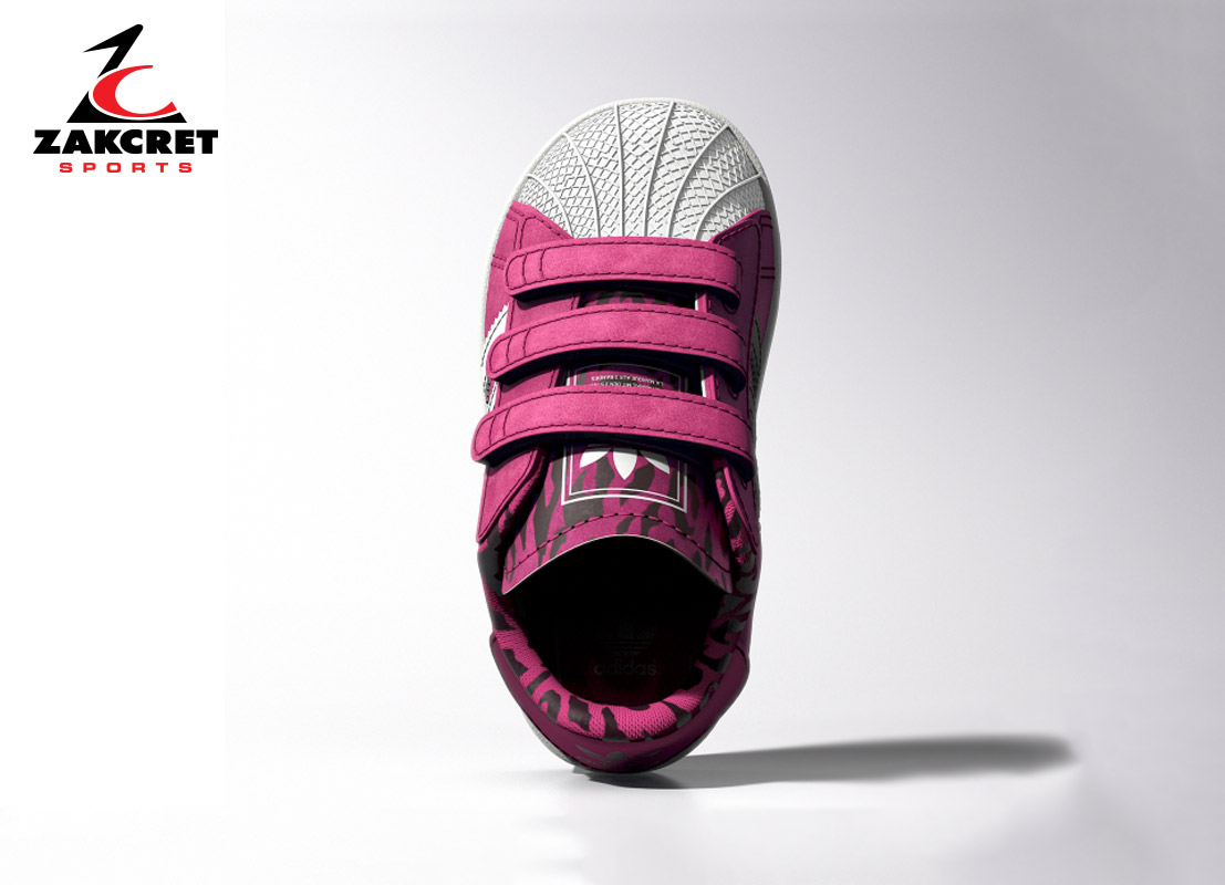 adidas gazelle silver green womens Teenage Mutant Ninja Turtles x adidas Superstar Splinter Shell Toe IH4767